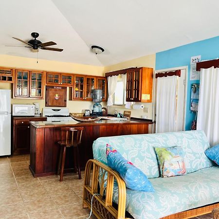 מאיה ביץ' Coral Cove Inn מראה חיצוני תמונה