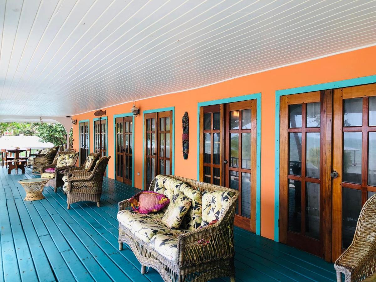 מאיה ביץ' Coral Cove Inn מראה חיצוני תמונה