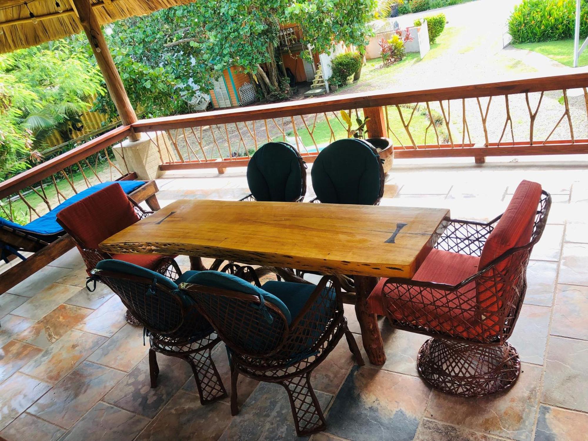 מאיה ביץ' Coral Cove Inn מראה חיצוני תמונה
